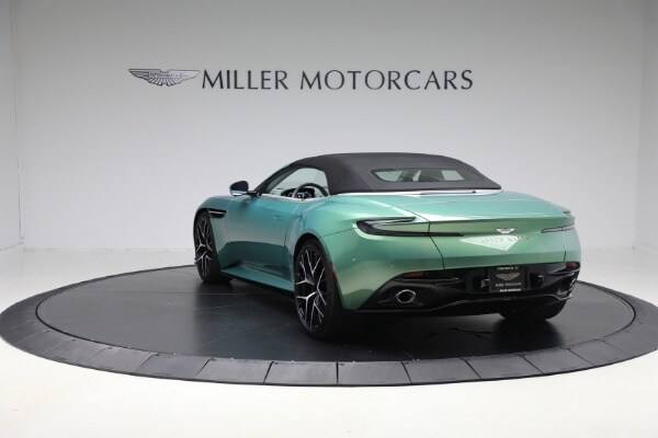 2025 Aston Martin DB12 Base - Photo 17