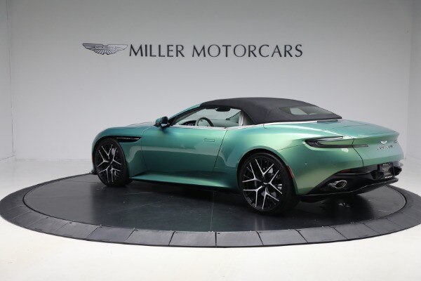 2025 Aston Martin DB12 Base - Photo 16