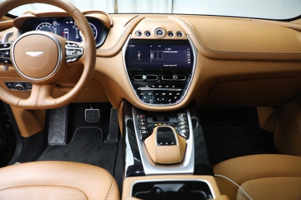 2021 Aston Martin DBX Base - Photo 19