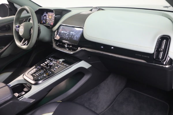 2025 Aston Martin DBX 707 - Photo 17