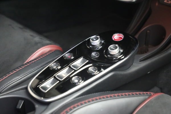 2023 McLaren GT Base - Photo 27