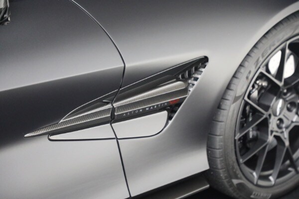 2025 Aston Martin Vanquish Base - Photo 15