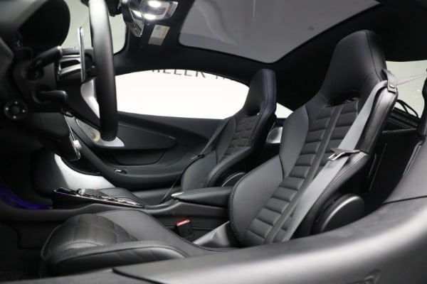 2025 McLaren GTS Base - Photo 21