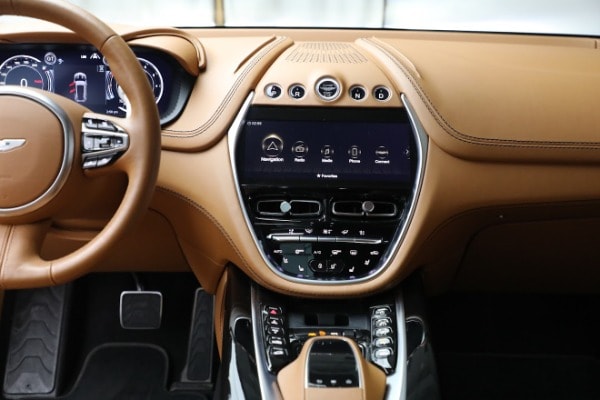 2021 Aston Martin DBX Base - Photo 20