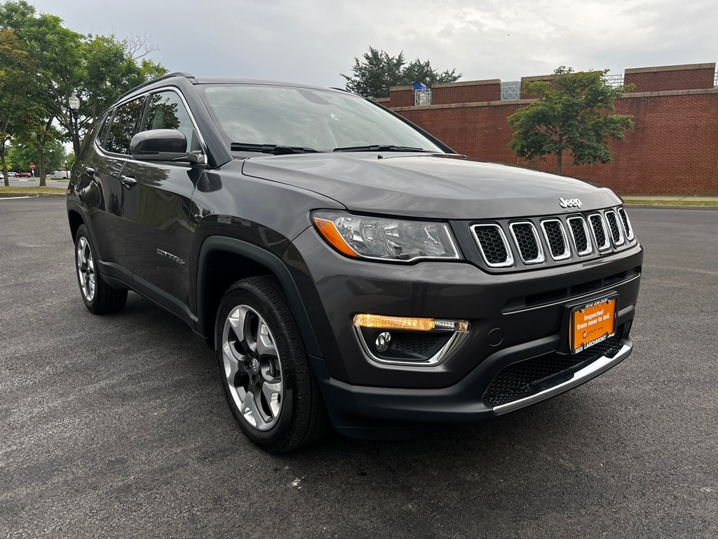 Used 2019 Jeep Compass Limited with VIN 3C4NJDCB4KT650592 for sale in Larchmont, NY