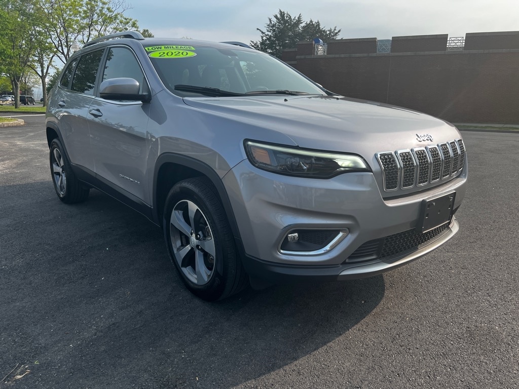 Used 2020 Jeep Cherokee Limited with VIN 1C4PJMDX4LD571787 for sale in Larchmont, NY