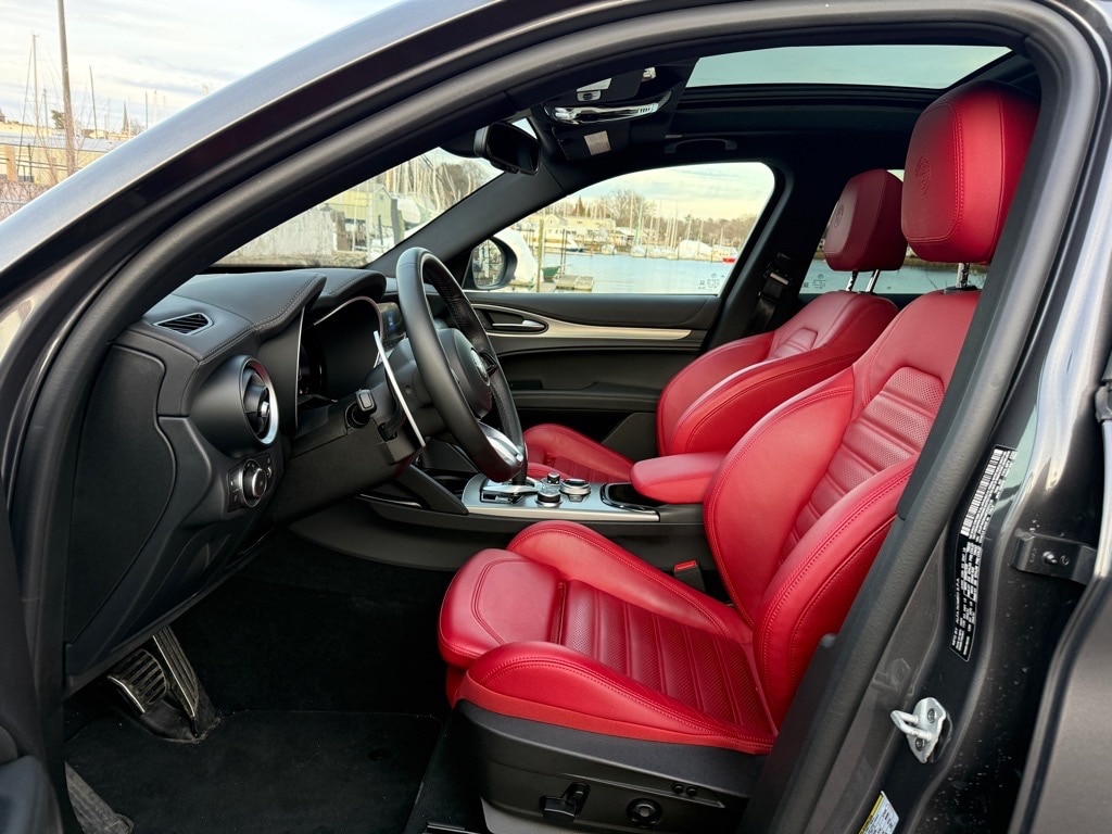 2024 Alfa Romeo Stelvio Veloce - Photo 9