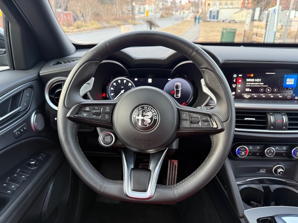 2024 Alfa Romeo Stelvio Veloce - Photo 29
