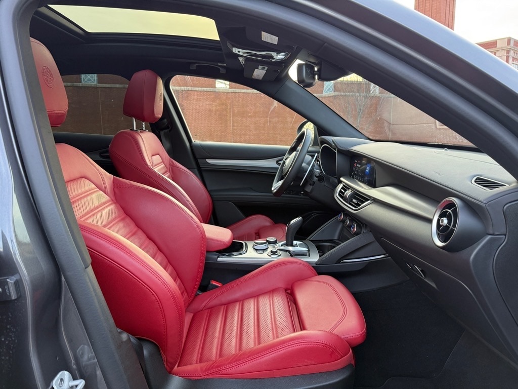 2024 Alfa Romeo Stelvio Veloce - Photo 16