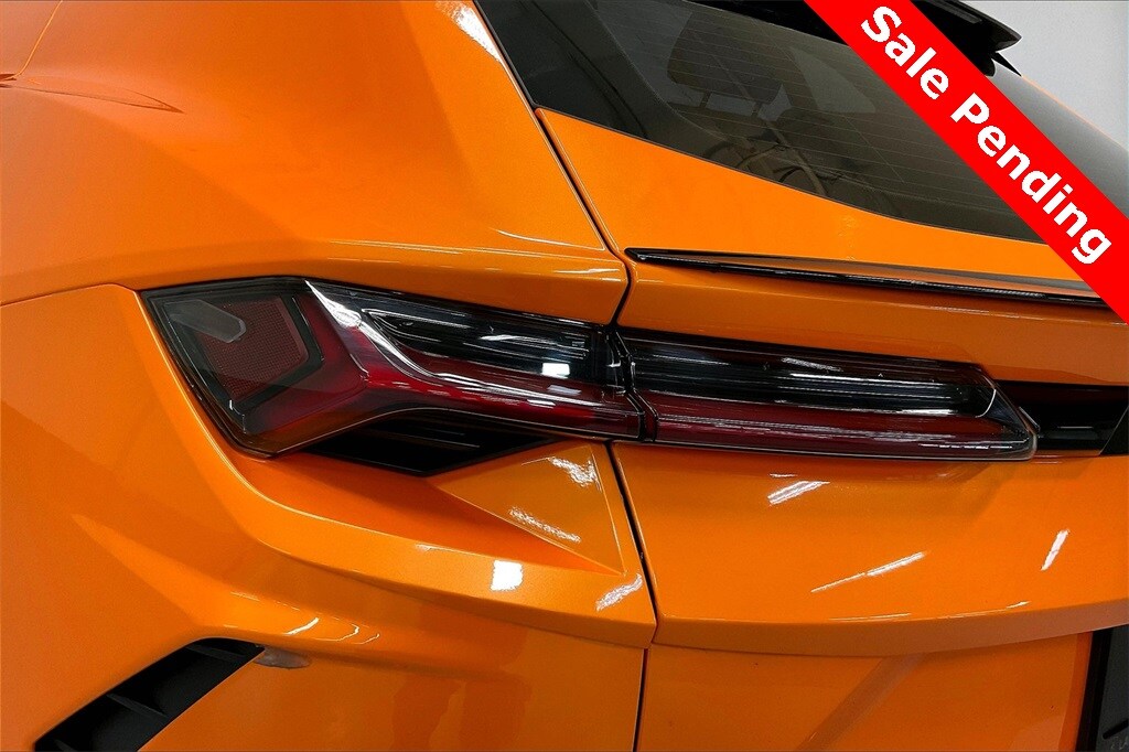 2022 Lamborghini Urus, used, $219,881 | VIN 2022 Lamborghini Urus, used, $219,881 | VIN