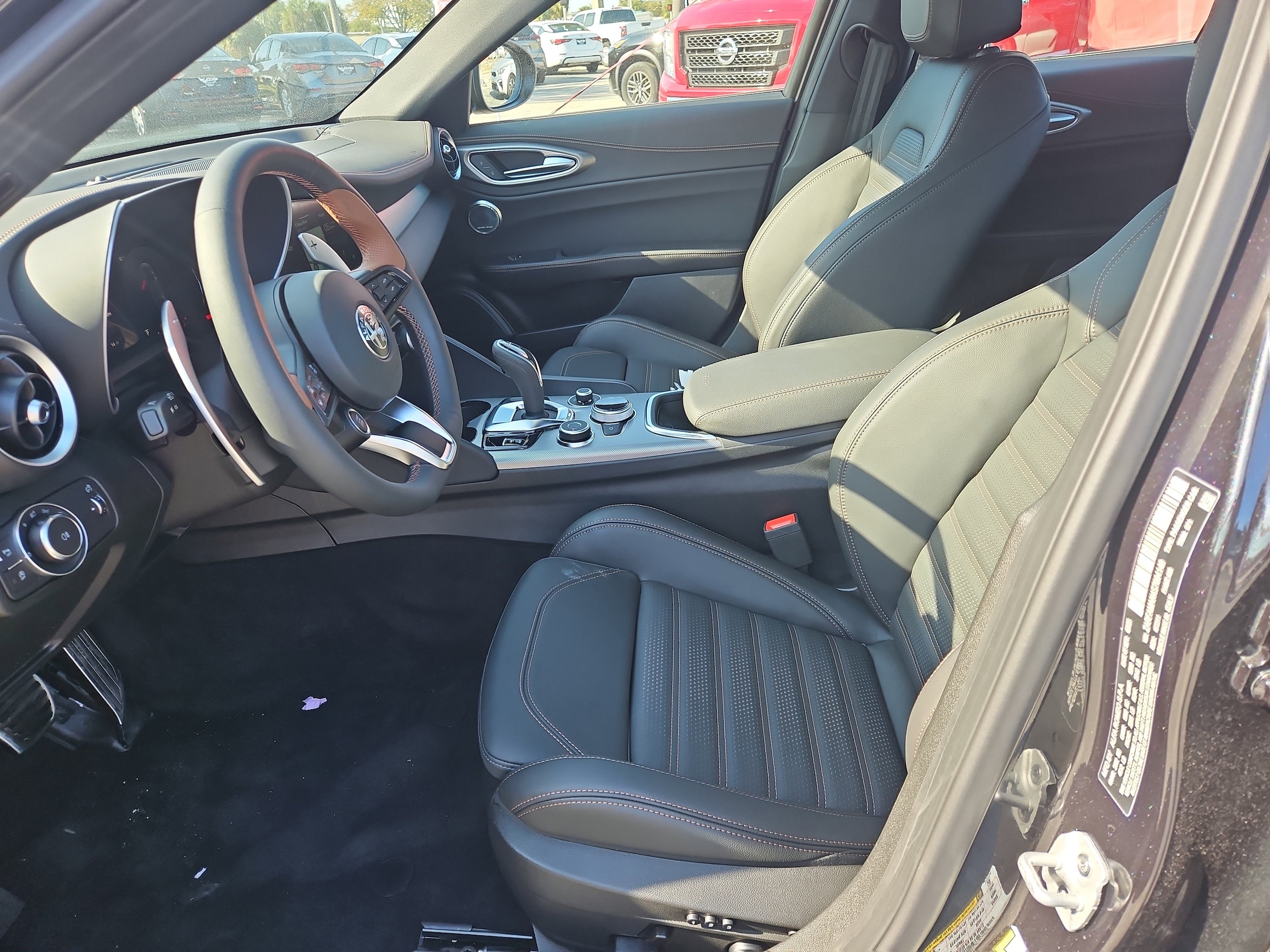 2025 Alfa Romeo Giulia Intensa - Photo 8