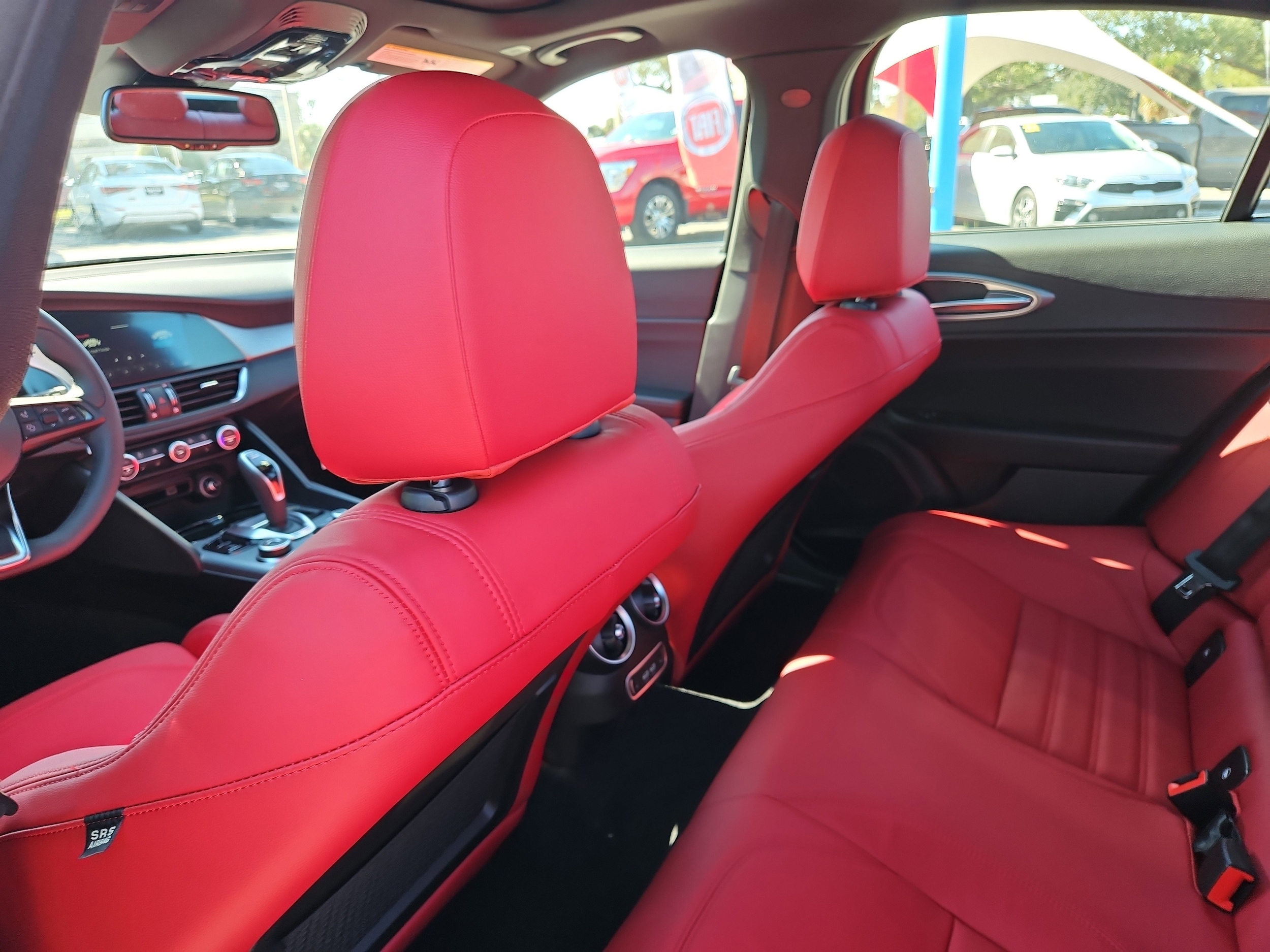 2025 Alfa Romeo Giulia Base - Photo 9