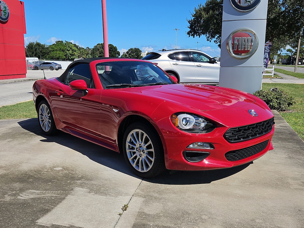 Used 2018 FIAT 124 Spider Classica Convertible