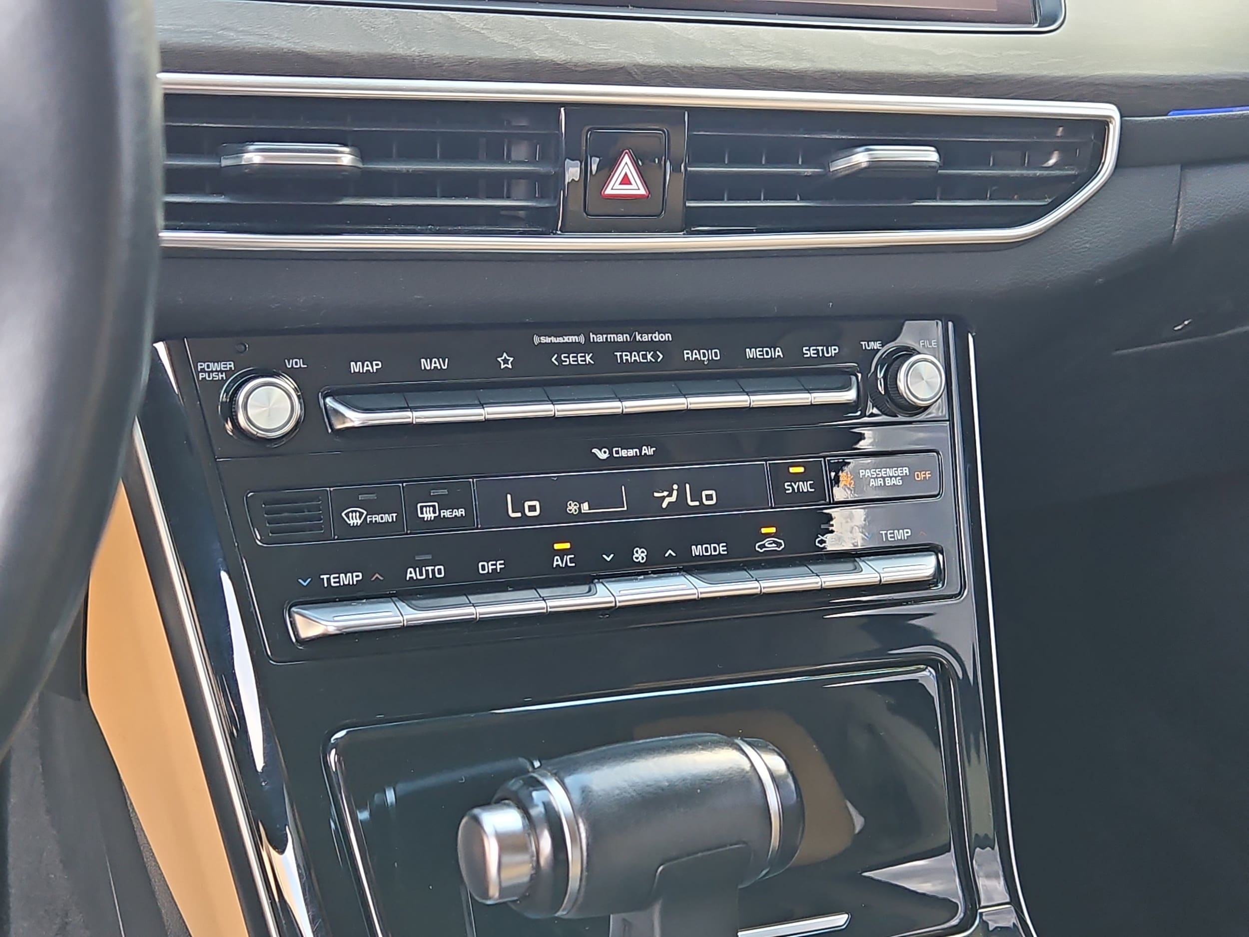 2020 Kia Cadenza Technology - Photo 23