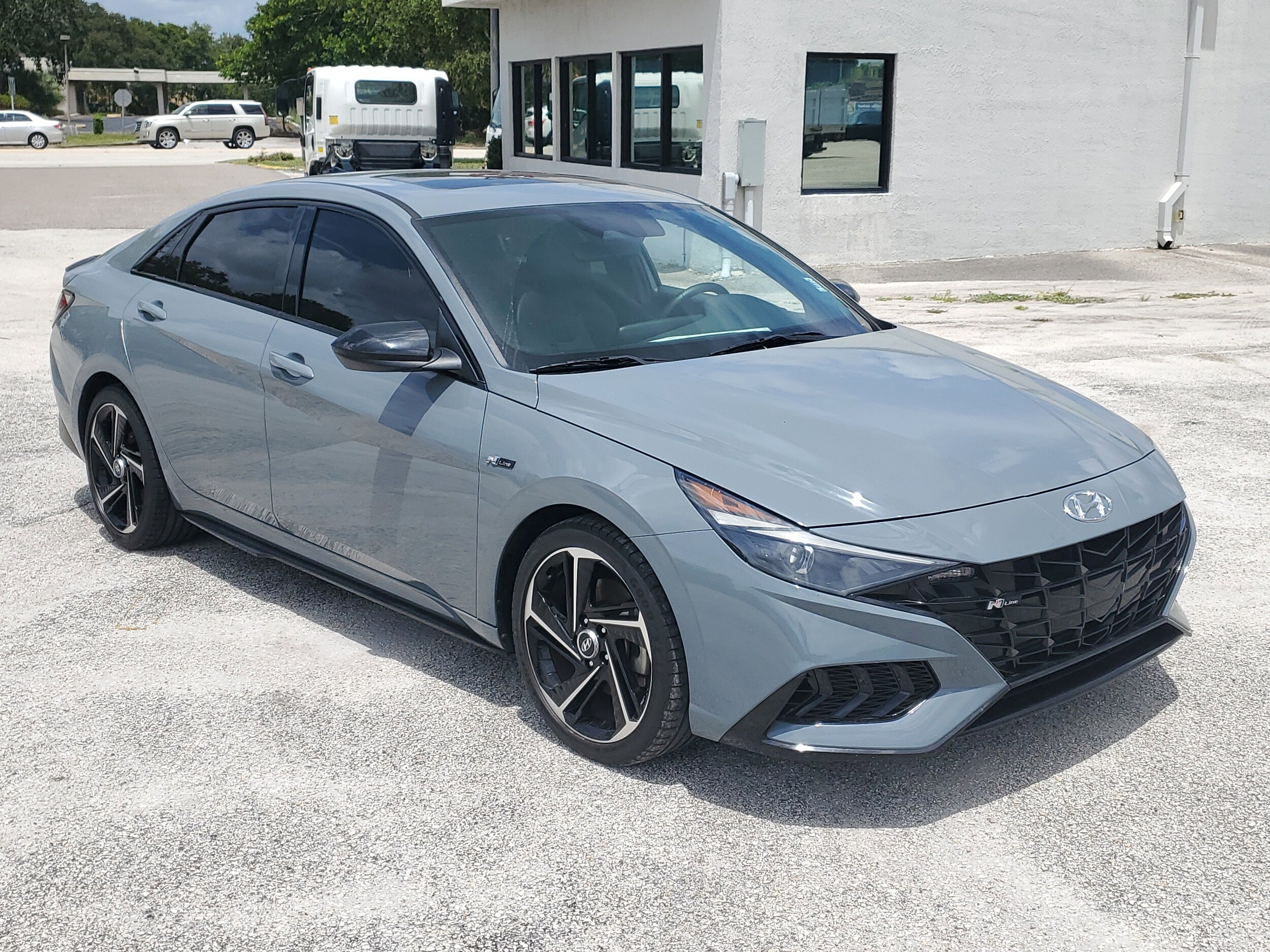 2022 Hyundai Elantra N Line photo 2
