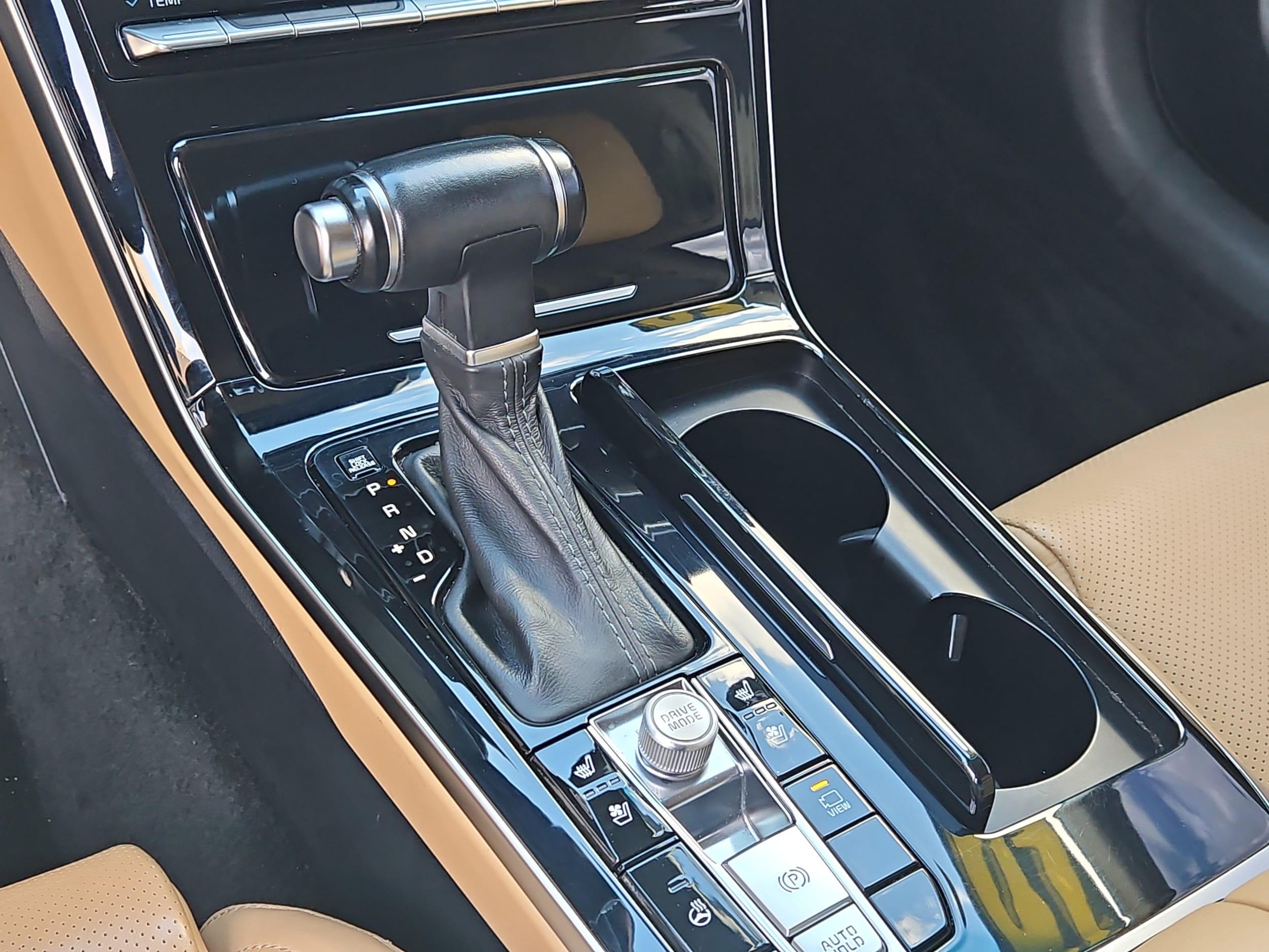 2020 Kia Cadenza Technology - Photo 22