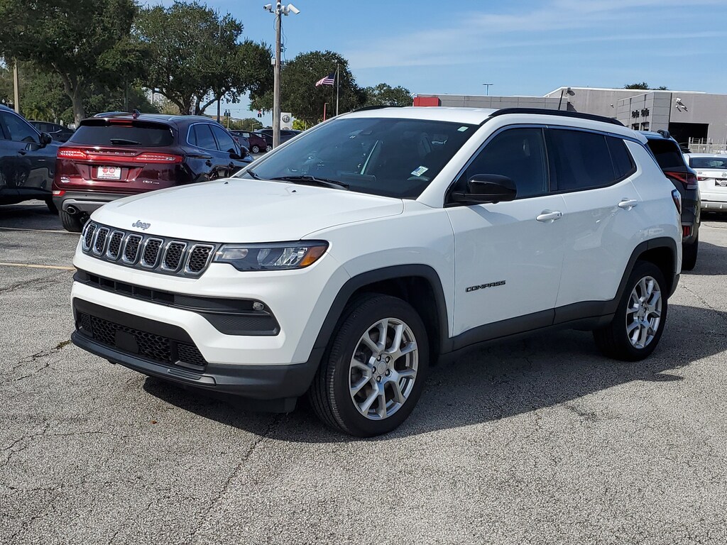 Used 2023 Jeep Compass Latitude Lux 4x4