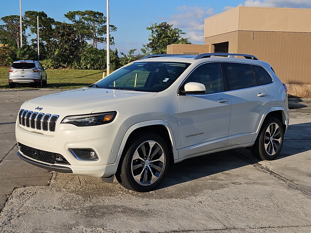 Used 2019 Jeep Cherokee Overland FWD