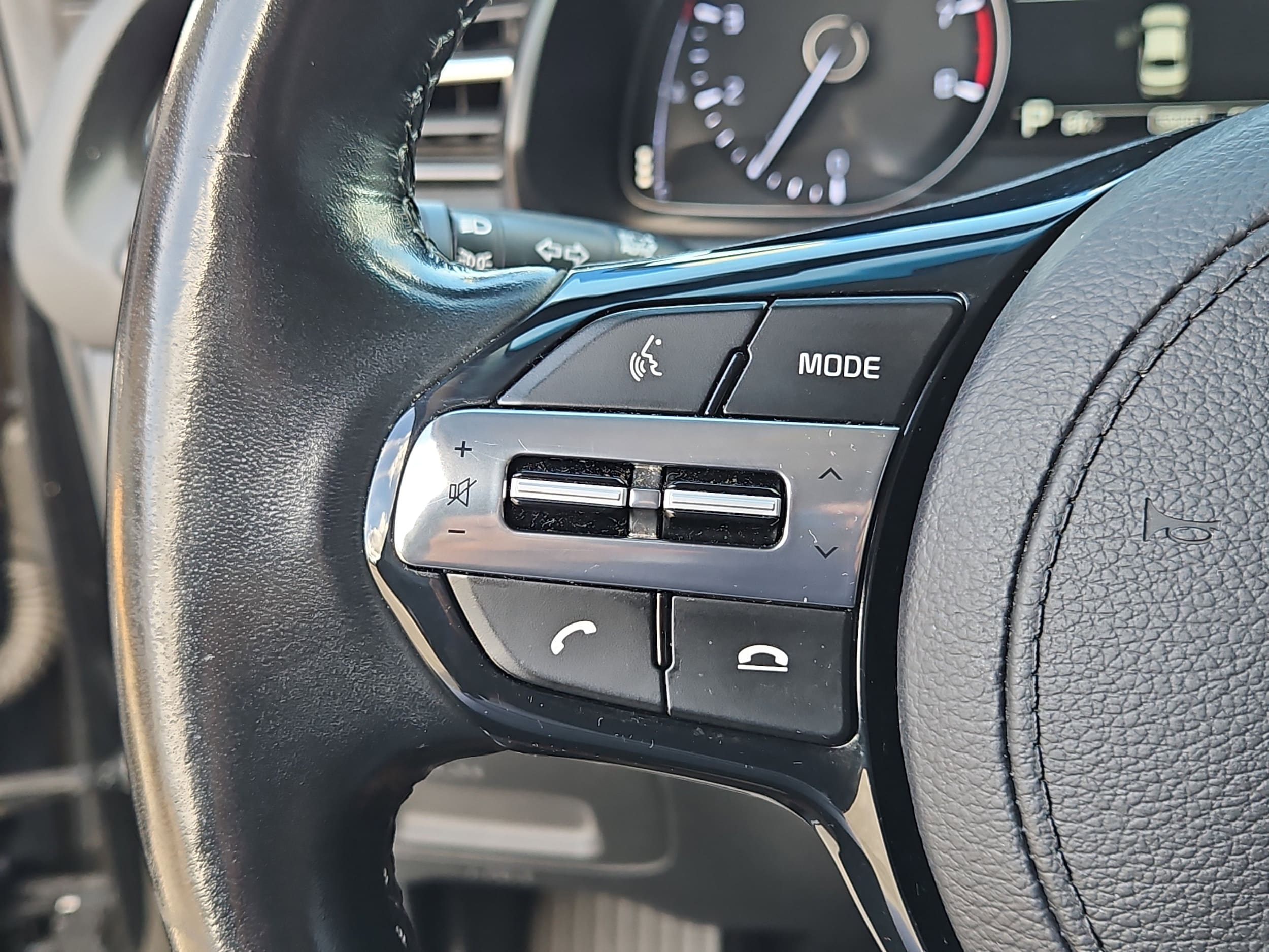2020 Kia Cadenza Technology - Photo 17