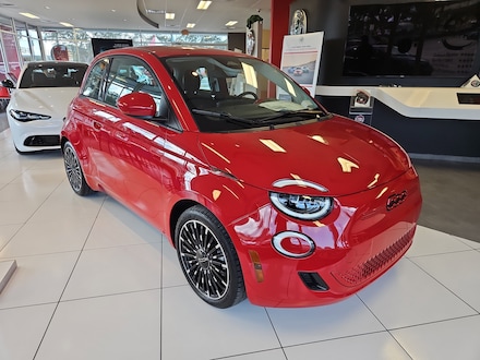 2024 FIAT 500e INSPI(RED) Hatchback