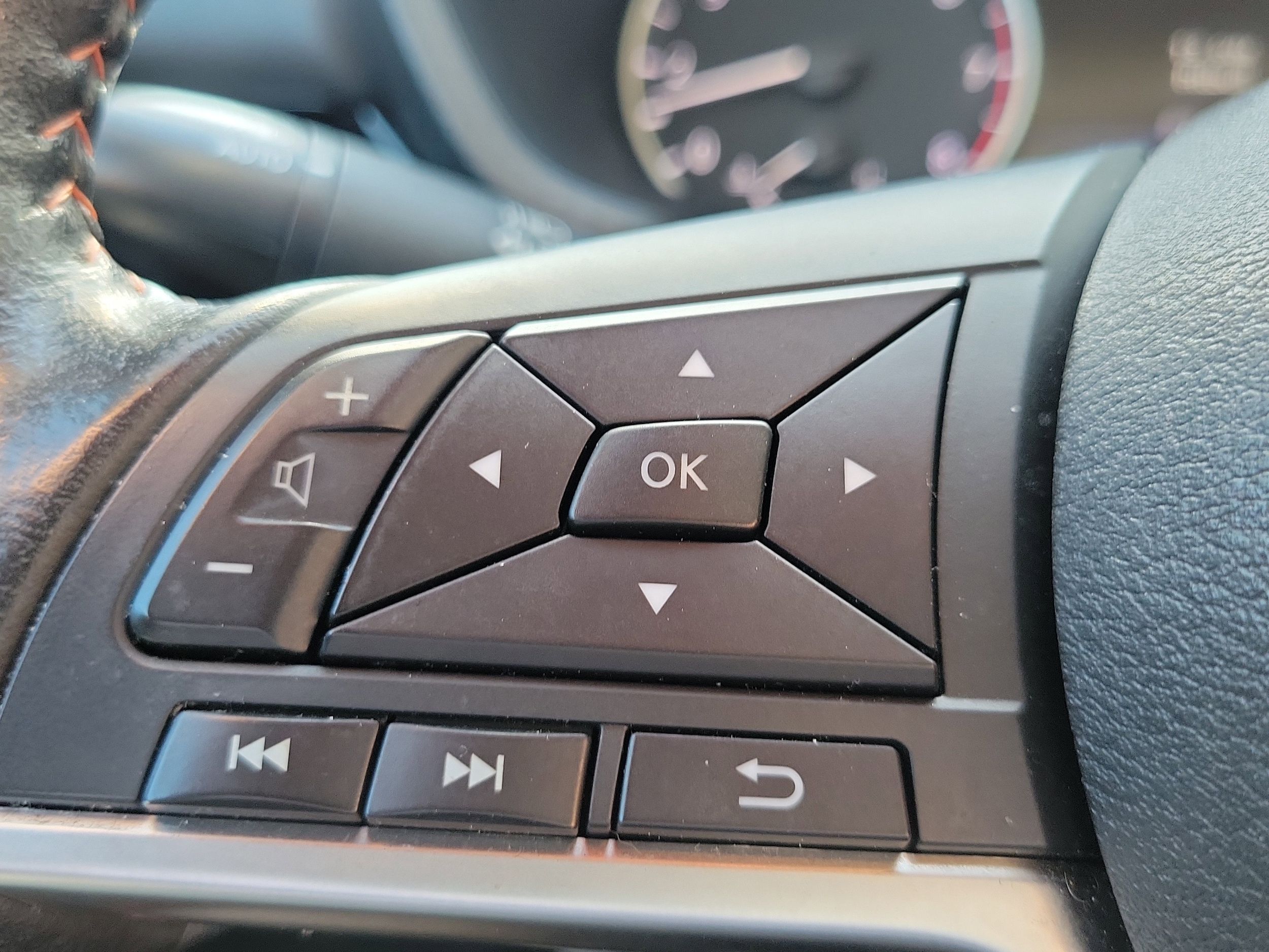 2024 Nissan Sentra SR - Photo 16