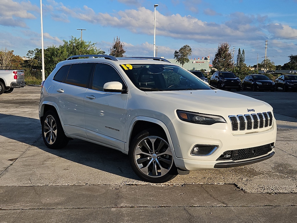Used 2019 Jeep Cherokee Overland FWD