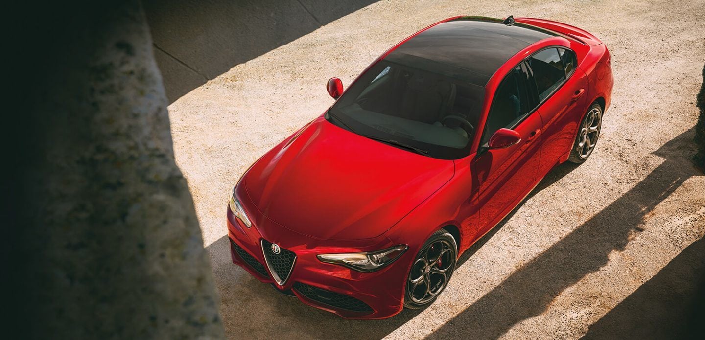 2019 Alfa Romeo Giulia Red Exterior Top View Picture 2019 Alfa Romeo Giulia Red Exterior Top View Picture