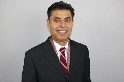 Staff member Ozzy Khan from ID_31a3470ab807