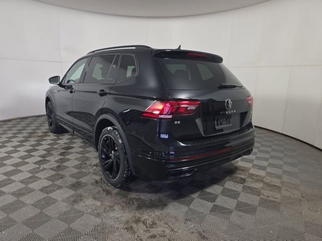 Used 2024 Volkswagen Tiguan 2.0T SE R-Line Black SUV