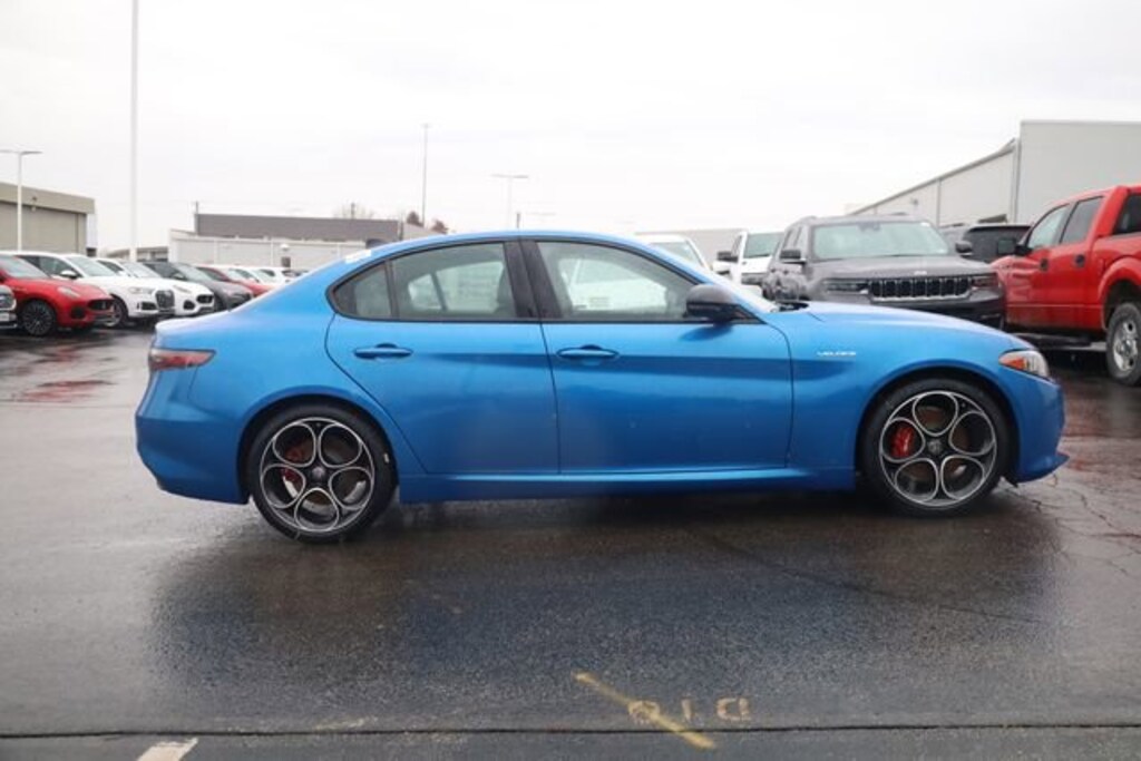 New 2025 Alfa Romeo Giulia RWD Sedan