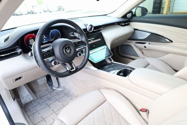 Image 10 of 2024 Maserati GranTurismo Modena