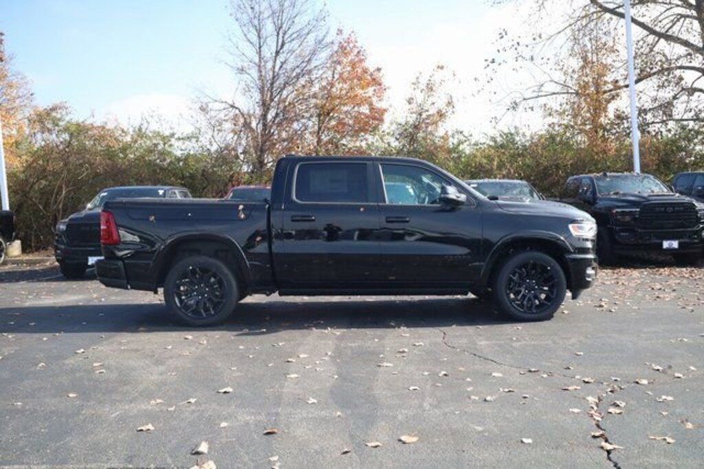 New 2026 Ram 1500 Limited Limited 4x4 Crew Cab 57 Box