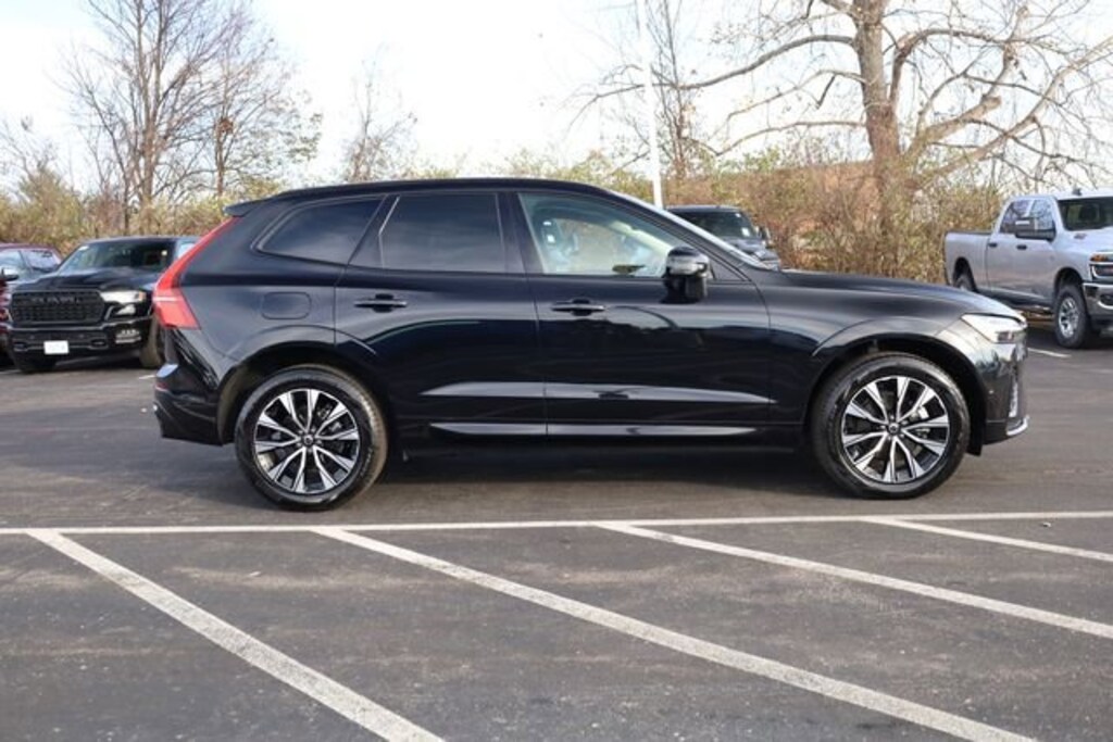 Used 2025 Volvo XC60 B5 Plus SUV