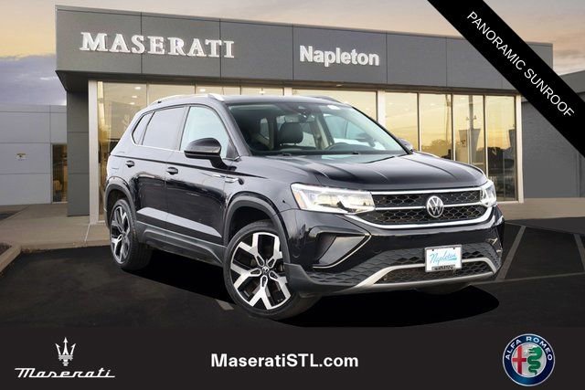 2022 Volkswagen Taos SEL's photo