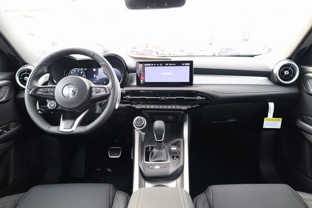 2025 Alfa Romeo Tonale Base - Photo 11