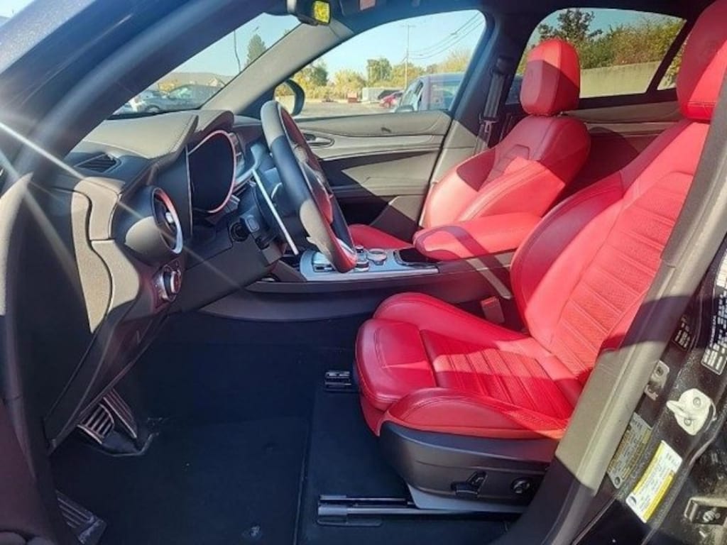 Used 2024 Alfa Romeo Stelvio Veloce SUV