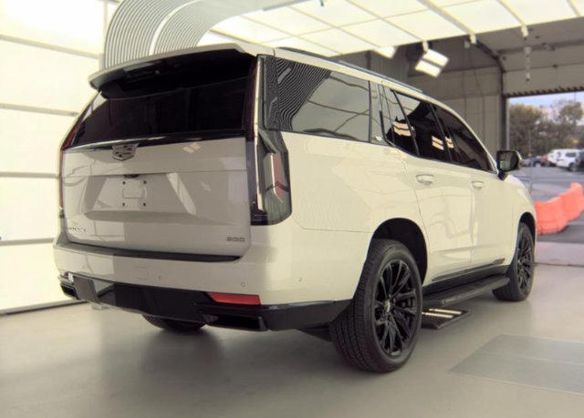 Used 2021 CADILLAC Escalade Premium Luxury 4x4 SUV