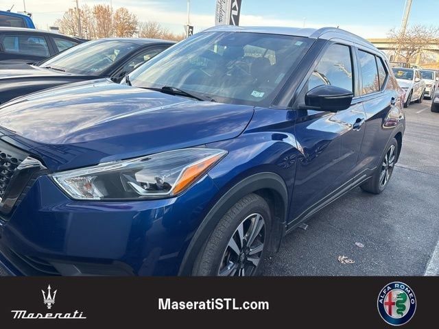 2020 Nissan Kicks SR's photo