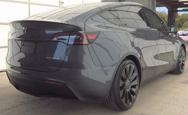 Used 2022 Tesla Model Y Performance with VIN 7SAYGDEF4NF456582 for sale in St. Peters, MO