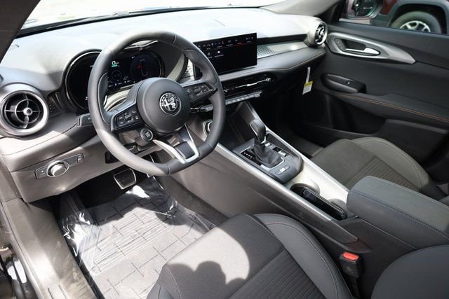 2025 Alfa Romeo Tonale Base - Photo 9