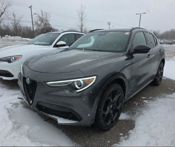 2023 Alfa Romeo Stelvio Veloce's photo