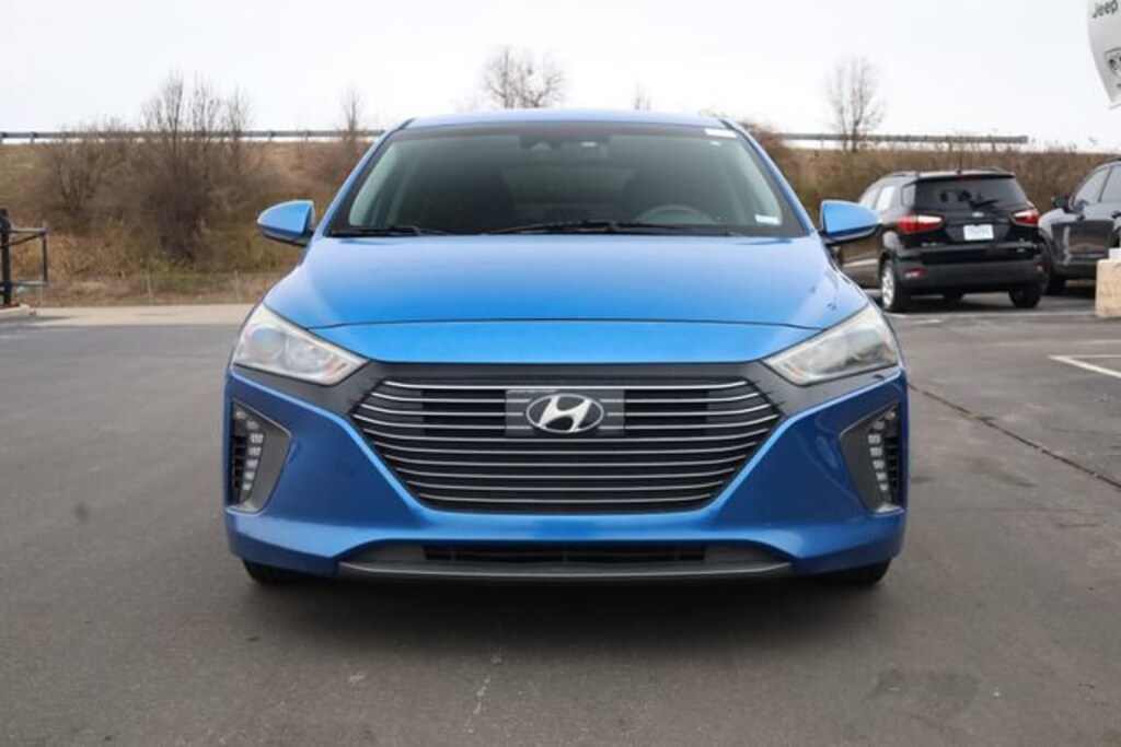 Used 2017 Hyundai Ioniq Hybrid SEL Hatchback