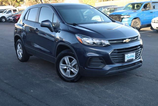 Used 2019 Chevrolet Trax LS with VIN 3GNCJNSB4KL172678 for sale in St. Peters, MO