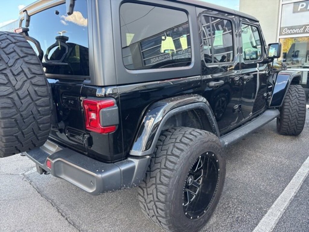 Used 2018 Jeep Wrangler Unlimited Sahara 4x4 SUV
