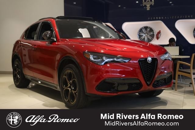 2025 Alfa Romeo Stelvio Intensa