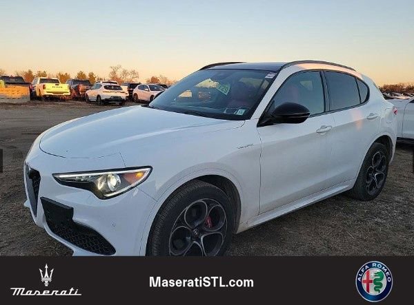 2022 Alfa Romeo Stelvio Ti Veloce's photo