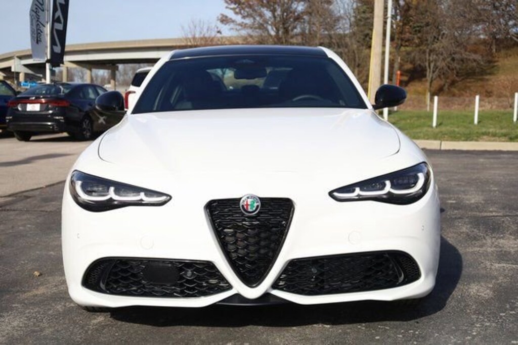 New 2025 Alfa Romeo Giulia AWD Sedan