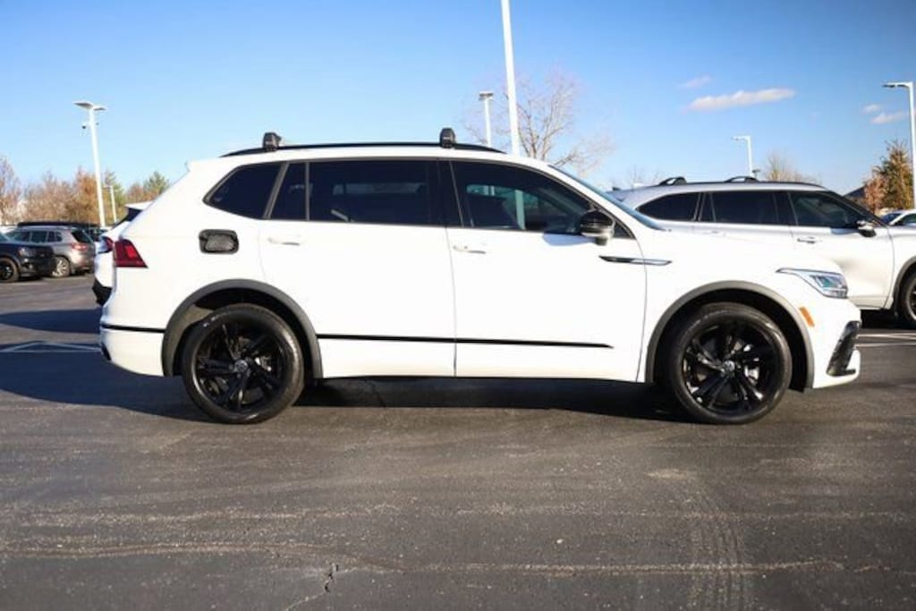 Used 2023 Volkswagen Tiguan 2.0T SE R-Line Black SUV