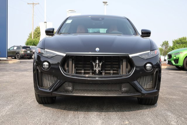 2024 Maserati Levante Trofeo photo 2