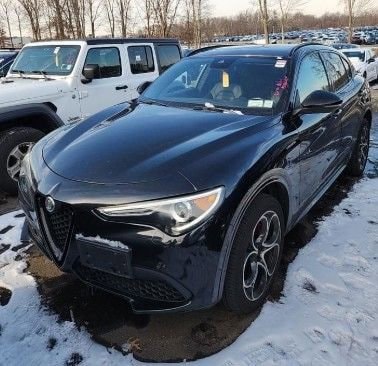 2022 Alfa Romeo Stelvio Ti Veloce's photo